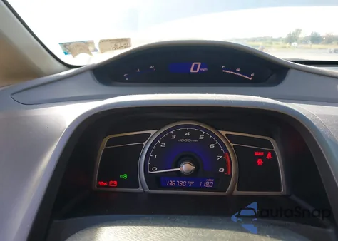 2008 Honda Civic Lx z USA, uszkodzony, nr VIN 2HGFA15518H356581